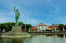 Patung dan Pedestal Ir. Soekarno, Semarang